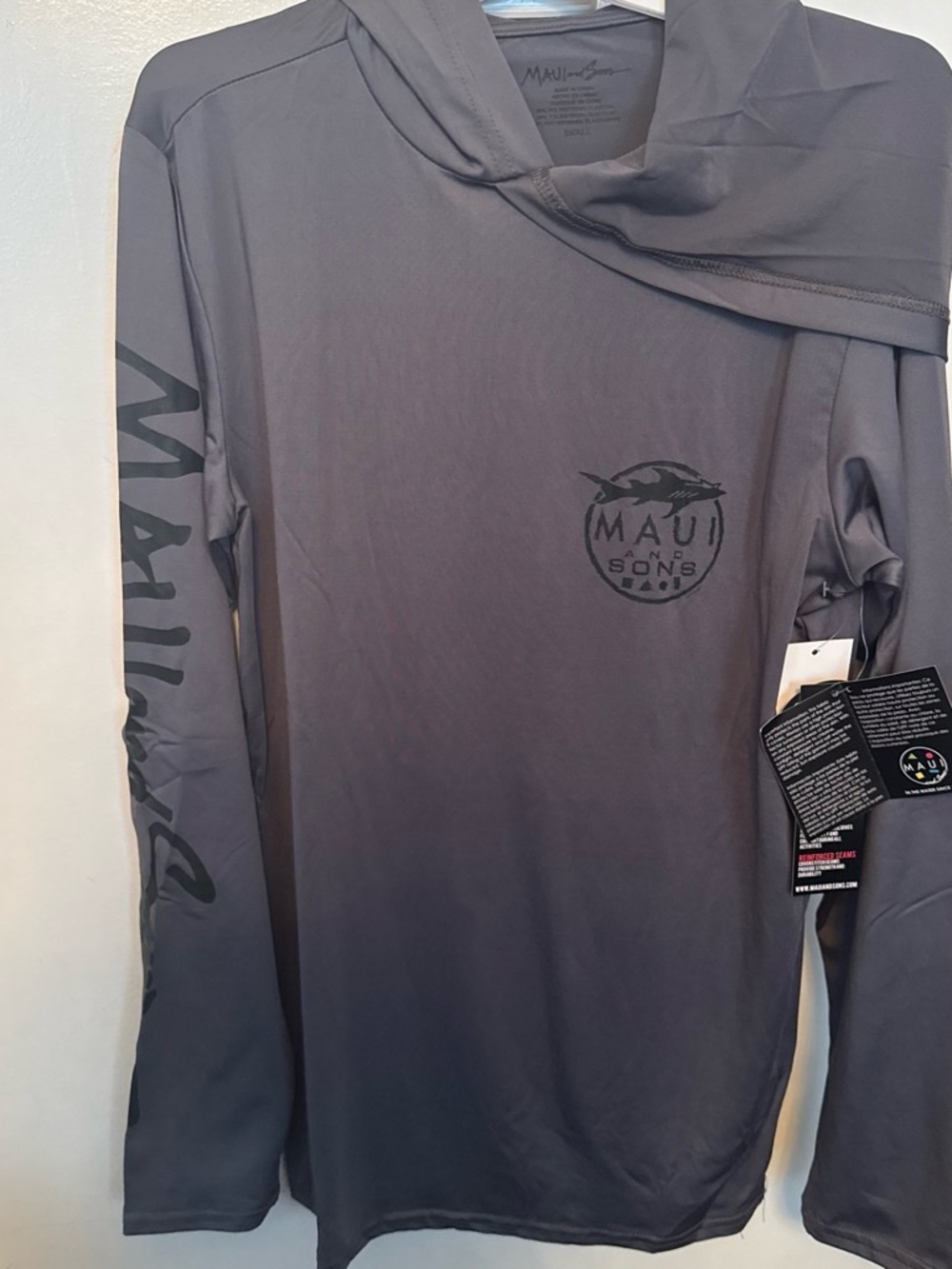 Maui and Sons Men’s Hooded Sun Shirt - Gray